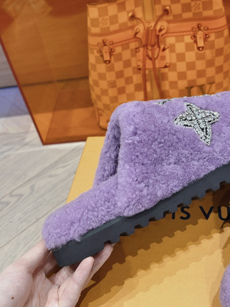 Louis Vuitton Slippers